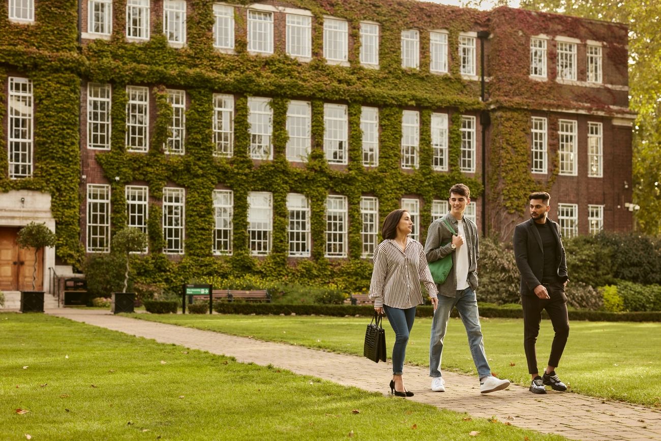 Regent's University London